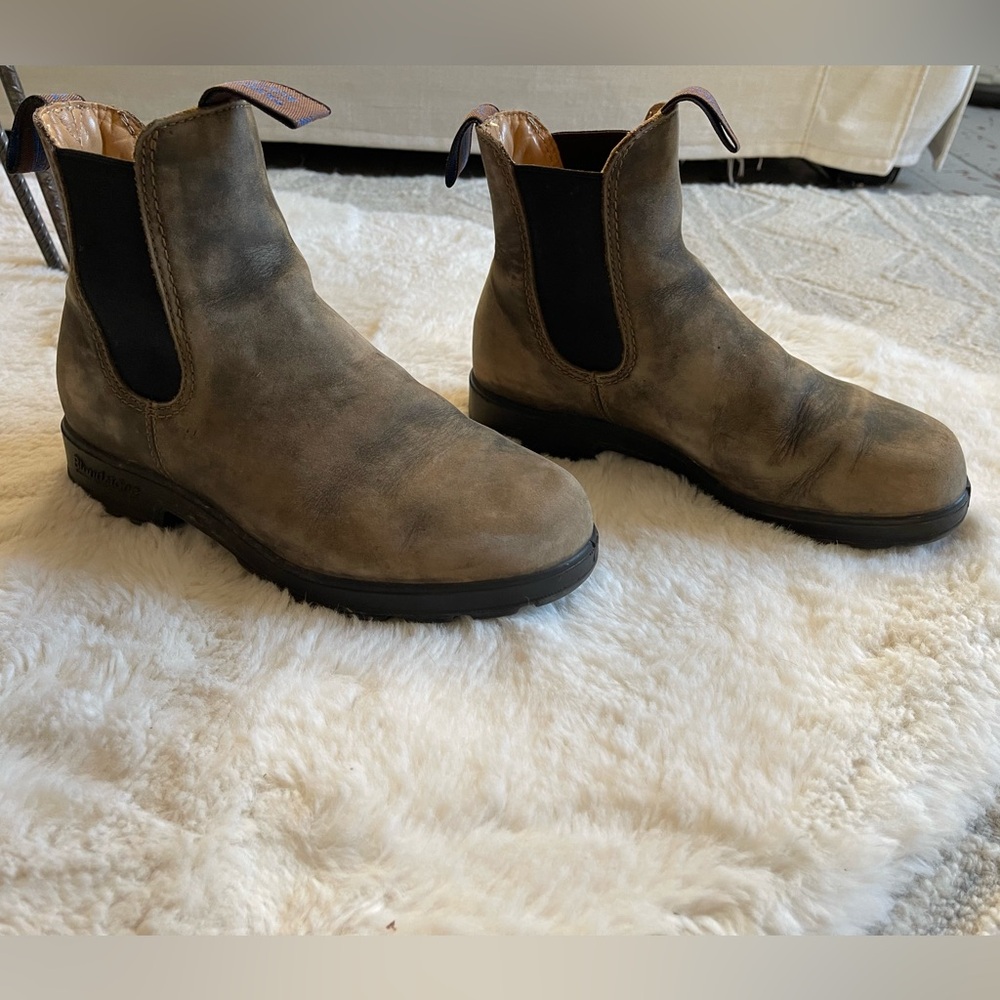 Blundstone Boots US Size 7.5/ 8 women’s , AU size 5.5